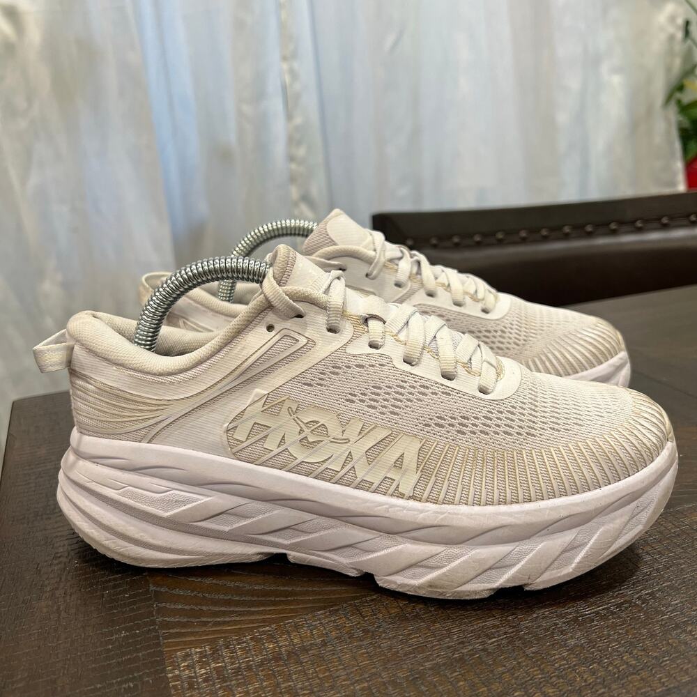 Hoka Bondi 7 in white 5.5 women shoes